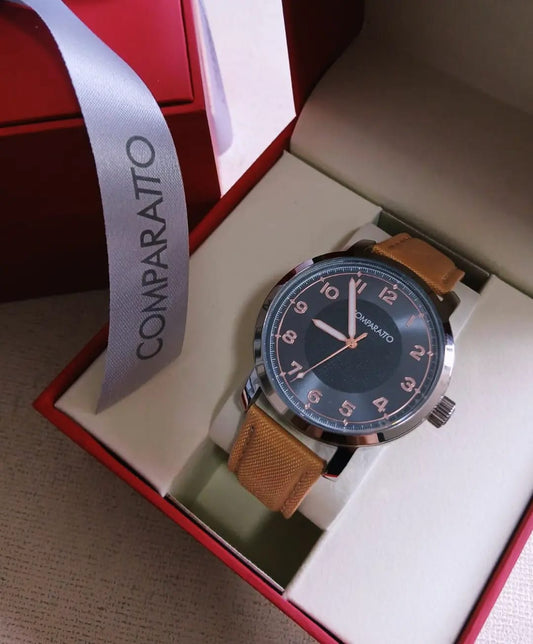 Relógio de Pulso Analógico Masculino com Mostrador Azul e Pulseira Marrom